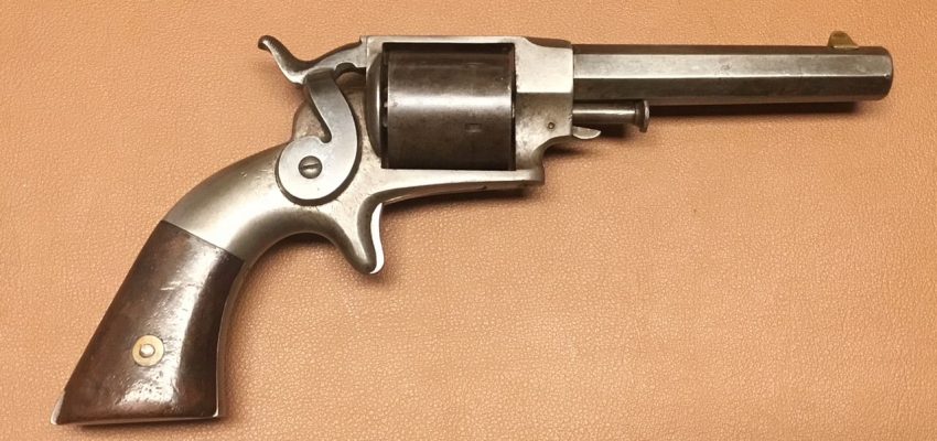 Allen&Wheelock Sidehammer Revolver 32RF Third Model Long Cilinder 01
