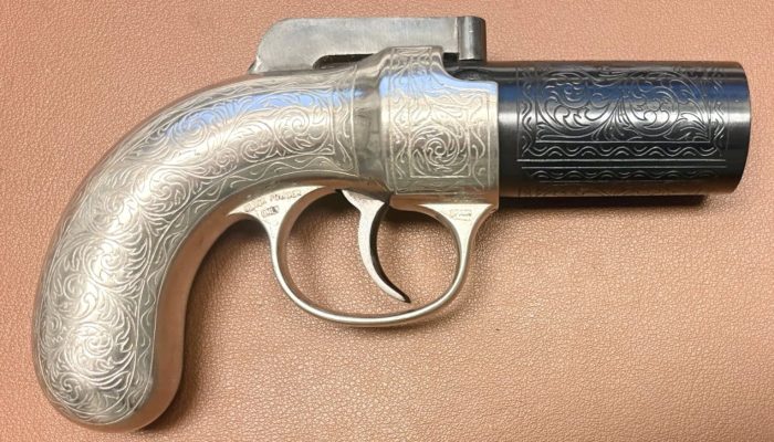 Astra Gold Rush Pepperbox – Right view Astra Gold Rush Pepperbox - Right side view