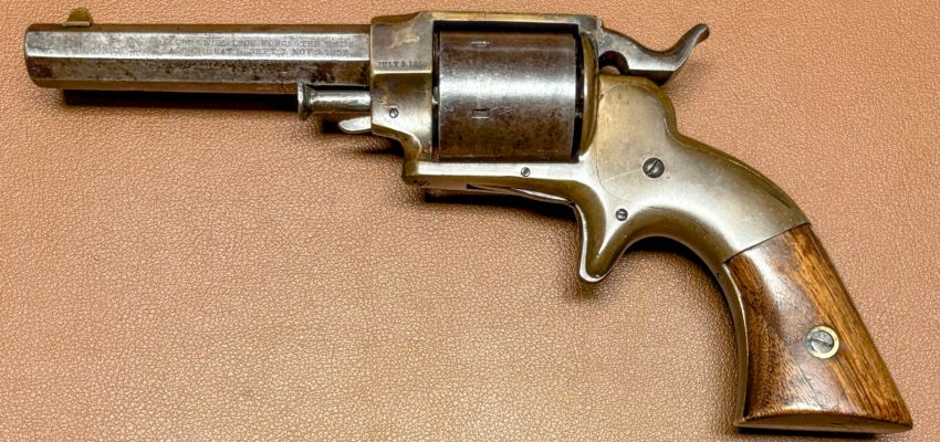Allen&Wheelock Sidehammer Revolver 32RF Third Model - Brass Frame - Long Cilinder 01