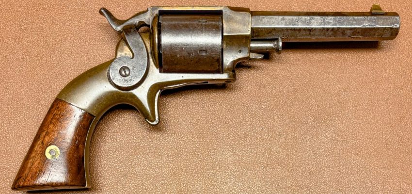 Allen&Wheelock Sidehammer Revolver 32RF Third Model - Brass Frame - Long Cilinder 02