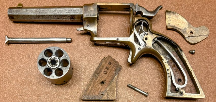 Allen&Wheelock Sidehammer Revolver 32RF Third Model - Brass Frame - Long Cilinder 09