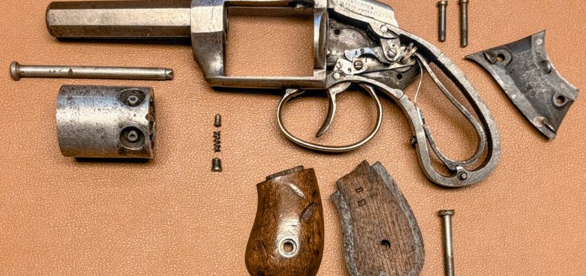 Allen&Wheelock Bar Hammer Medium Frame Revolver – Exploded view